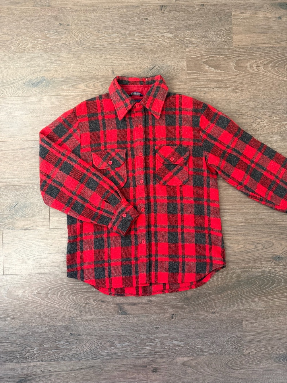 Vintage Northern Summit Red Black Plaid Wool Blend Flannel Shacket Men’s Large
